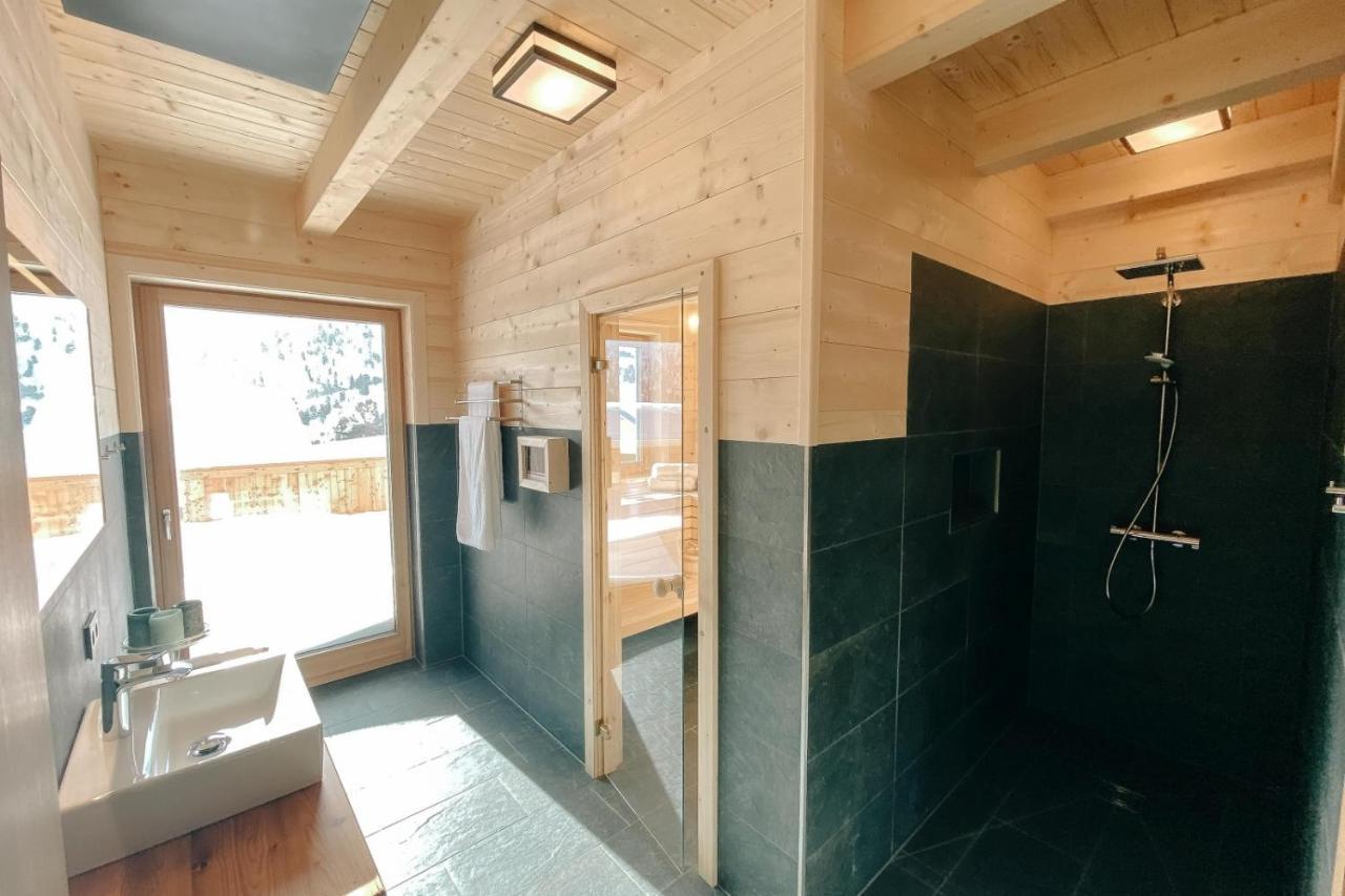 Heidi Chalets Falkert Heidialm - Chalets Bergwinter Patergassen المظهر الخارجي الصورة